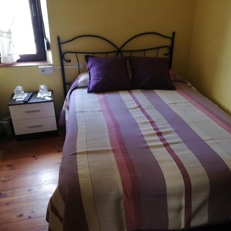 Pension Rosa Cabezón de la Sal المظهر الخارجي الصورة